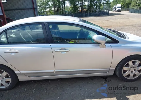 2010 Honda Civic Lx z USA, uszkodzony, nr VIN 2HGFA1F55AH300633